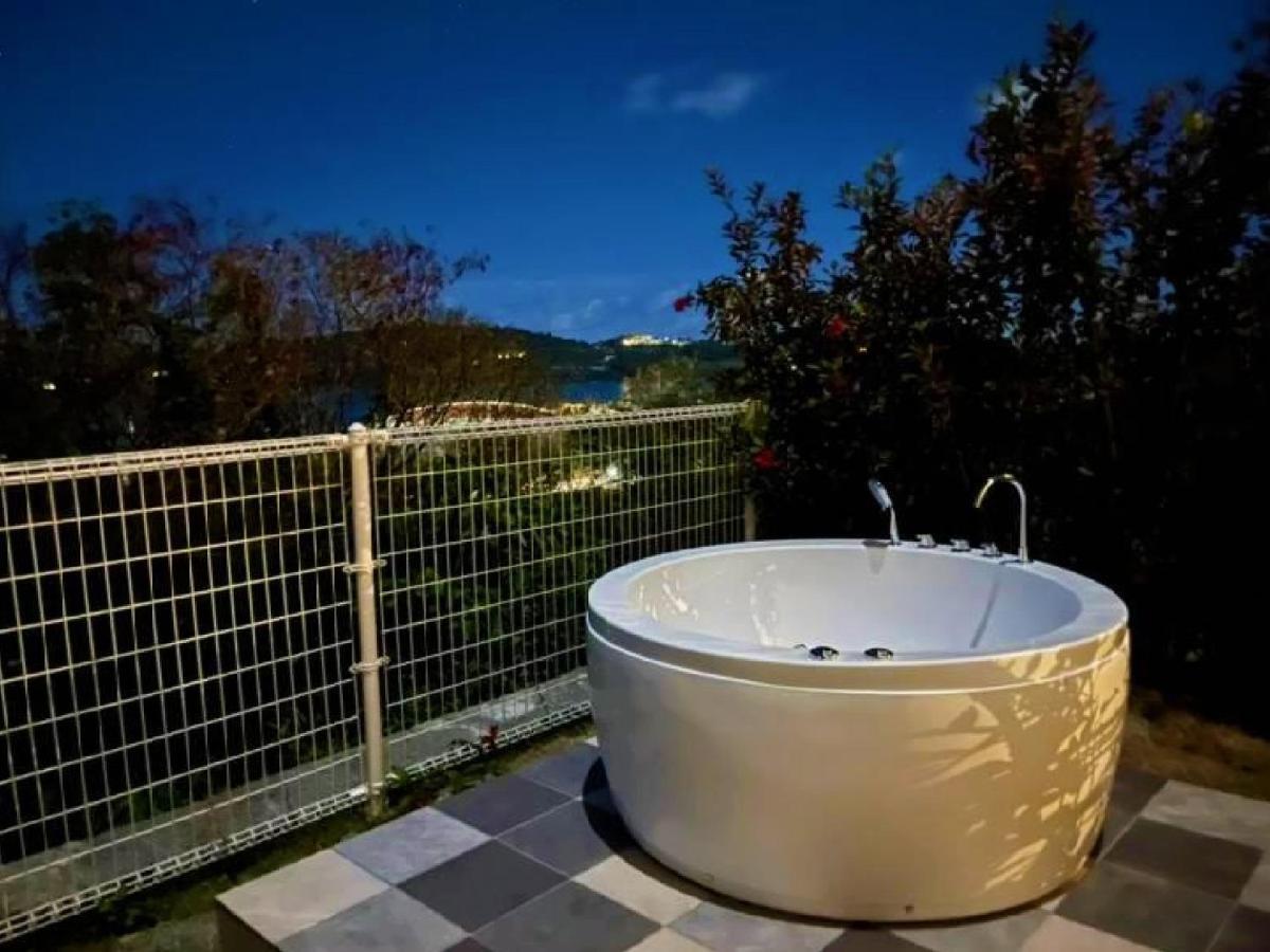 Vila Ｖｉｌｌａ・Ｃｈａｒｍｅ Motobu Exteriér fotografie